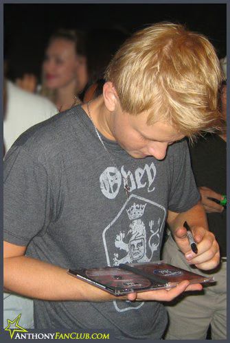 anthony_fedorov_signing.avif