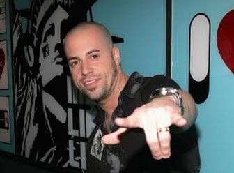 daughtry-01-2006-5-29.avif