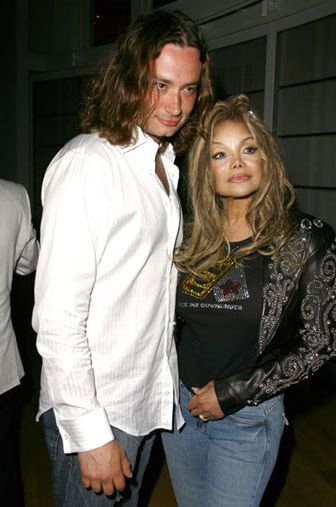 constantine-maroulis-03-2006-6-19.avif
