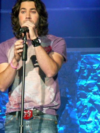 ace-young-06-2006-7-9.avif