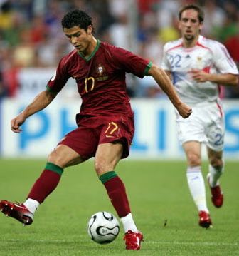 cristiano-ronaldo-01-2006-7-5.avif