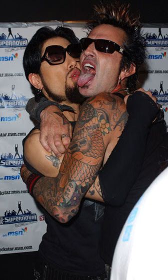 dave-navarro-01-2006-7-17.avif