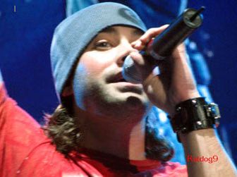 ace-young-01-2006-8-13.avif