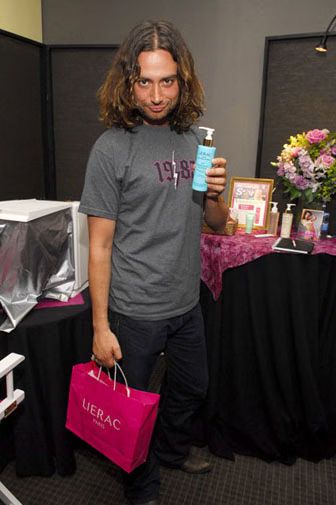 constantine-maroulis-08-2006-8-31.avif