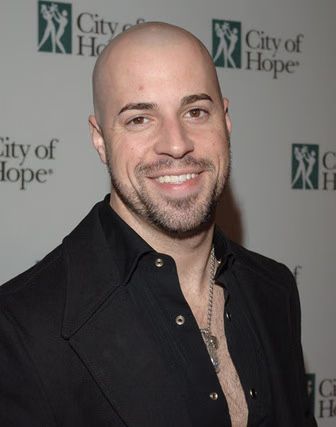 chris-daughtry-02-2006-10-08.avif