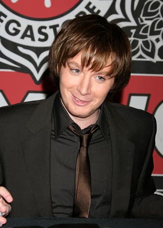 clay-aiken-02-2006-10-10.avif