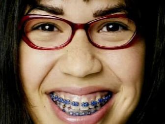 ugly-betty-01-2006-10-05.avif