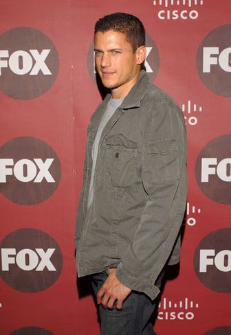 wentworth-miller-01-2006-10-24.avif