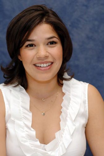 ugly-betty-03-2006-11-23.avif