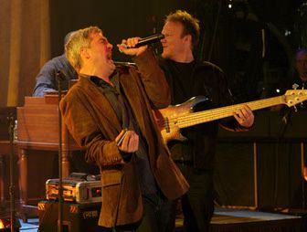 taylor-hicks-01-2006-12-05.avif