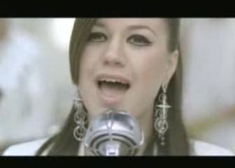 Kelly Clarkson