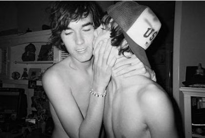 Zac Efron Gay Kiss Scandal