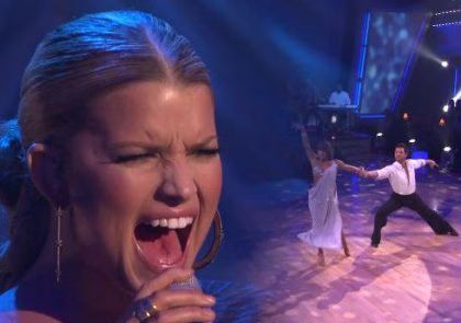 Jessica Simpson Fail
