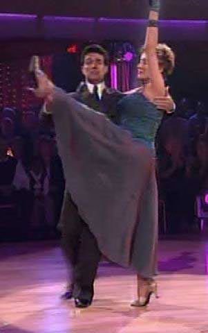 Cloris Dancing