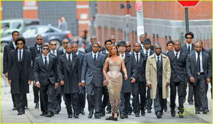 beyonce-concert-video-04.avif