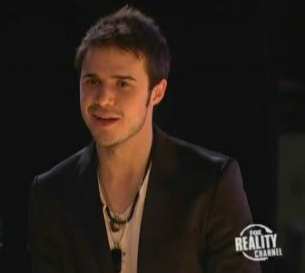 kris-allen-extra-01-2009-05-21.avif