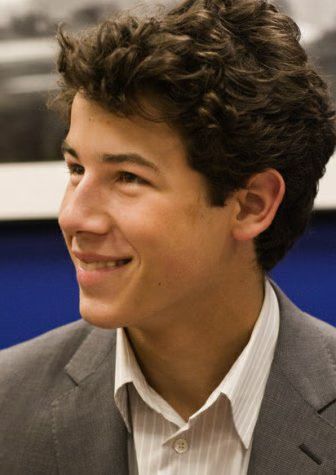 nick-jonas-01-2009-06-23.avif