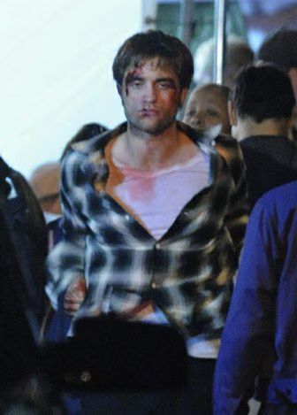 robert-pattinson-01-2009-06-24.avif