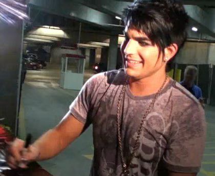 adam-lambert-bus-01-2009-07-06.avif