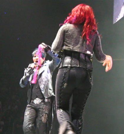 adam-lambert-03-2009-08-09.avif
