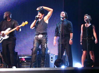 adam-lambert-04-2009-08-09.avif