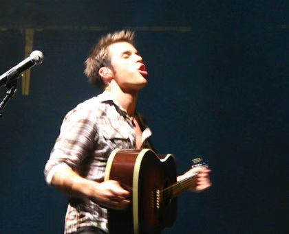 kris-allen-01-2009-08-09.avif