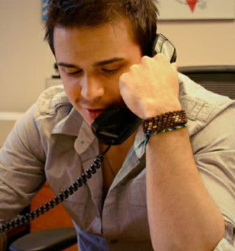 kris-allen-01-2009-08-12.avif