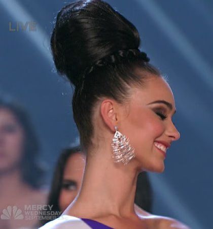 miss-kosovo-01-2009-08-23.avif