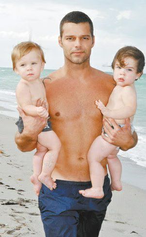 ricky-martin-02-2009-08-19.avif
