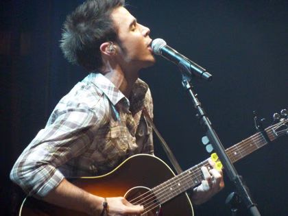 Kris Allen Live Like We're Dying MP3