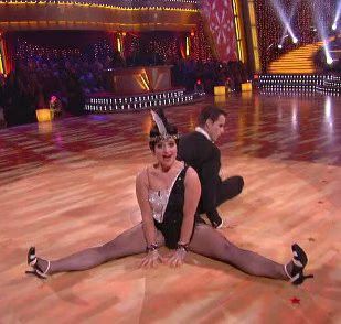 Kelly Osbourne and Louis Van Amstel - Charleston