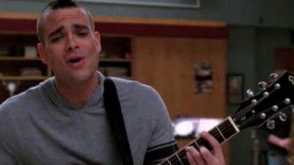 puck glee sweet caroline
