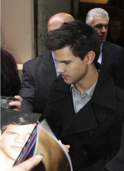 91119W8_LAUTNER_B-GR_03.avif
