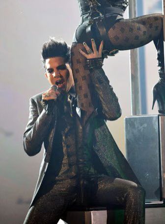 Adam Lambert Performance FYE AMA 02-2009-11-22.jpg
