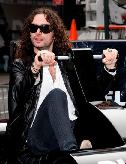 Constantine Maroulis 02-2009-11-20.jpg