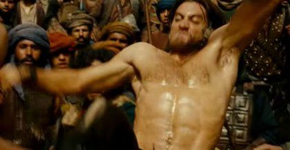 Jake Gylenhaal Abs 01-2009-11-03.jpg