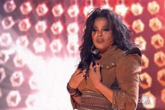 Janet Jackson AMAs 01-2009-11-22.jpg