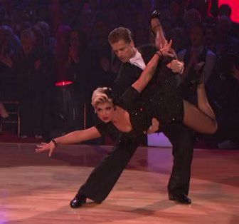 Kelly Osbourne Argentine Tango 01-2009-11-23.jpg