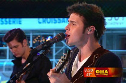 Kris Allen GMA 01-2009-11-17.jpg