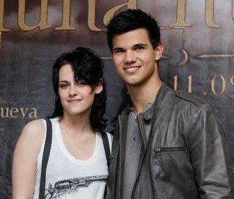 Taylor Lautner 04-2009-11-04.jpg