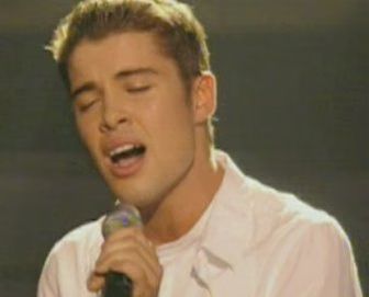 Joe McElderry Shes out Of My Life 01-2009-12-05.jpg