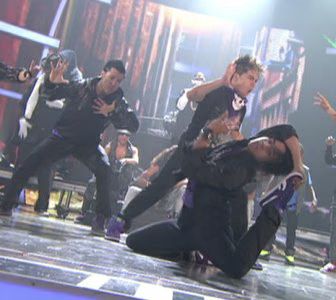 Quest Crew Snoop Dogg 01-2009-12-02.jpg