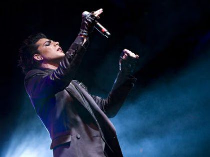 Adam Lambert Gridlock 05-2010-01-04.jpg