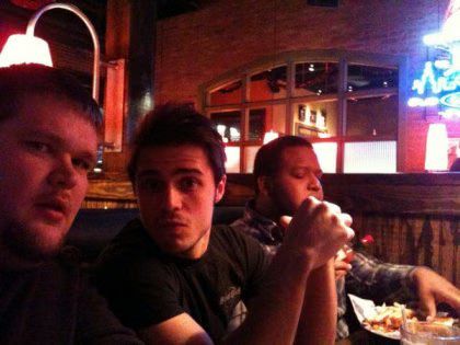 Kris Allen Eating.jpg