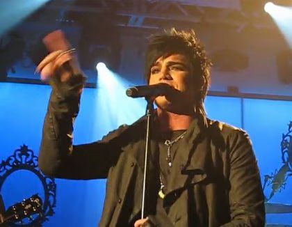 Adam Lambert Rude Fan 01-2010-02-16.jpg
