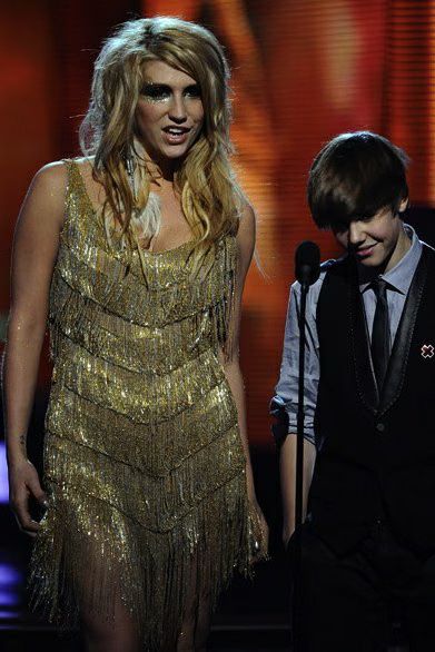 Justin Bieber Ke$ha 01-2010-02-01.jpg