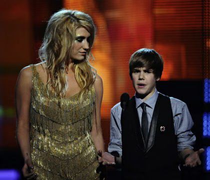Justin Bieber Ke$ha 02-2010-02-01.jpg