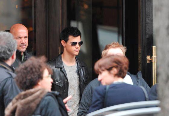66878EP_LAUTNER_B-GR_02.jpg