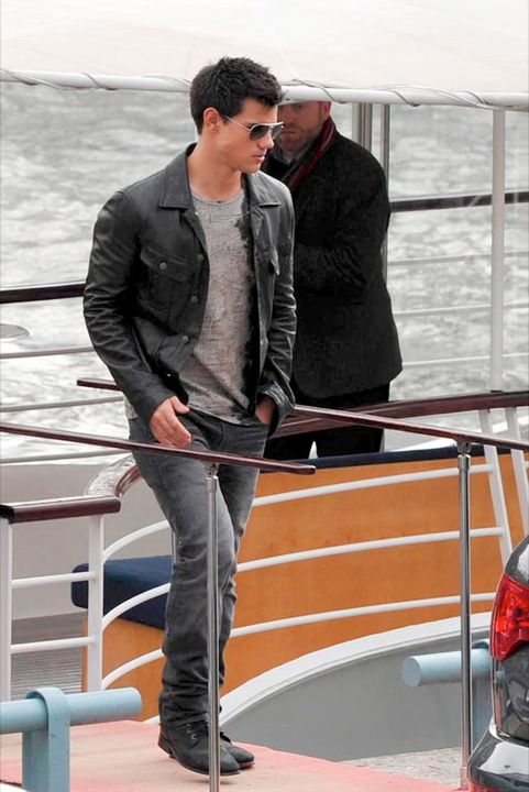 66878EP_LAUTNER_B-GR_03.jpg