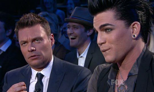 Ryan Seacrest Adam Lambert 01-2010-04-14.jpg
